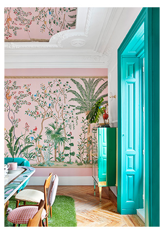 Декоративное обрамление дверей